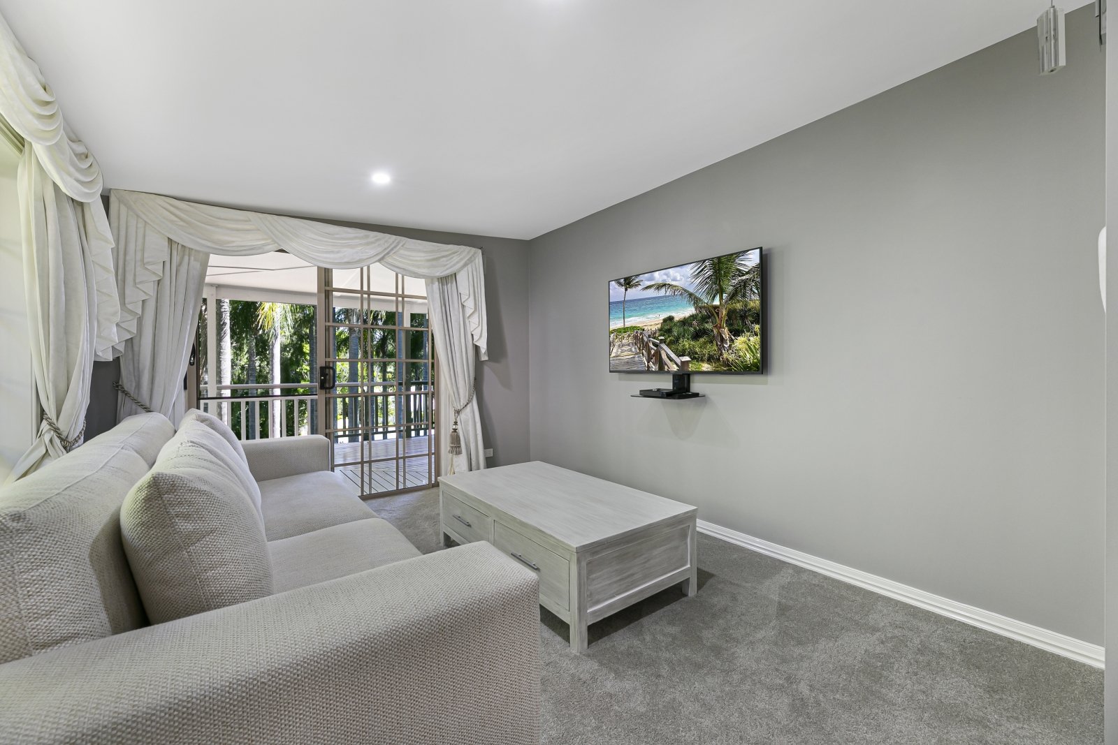 2 Rosebank Court TALLEBUDGERA 19