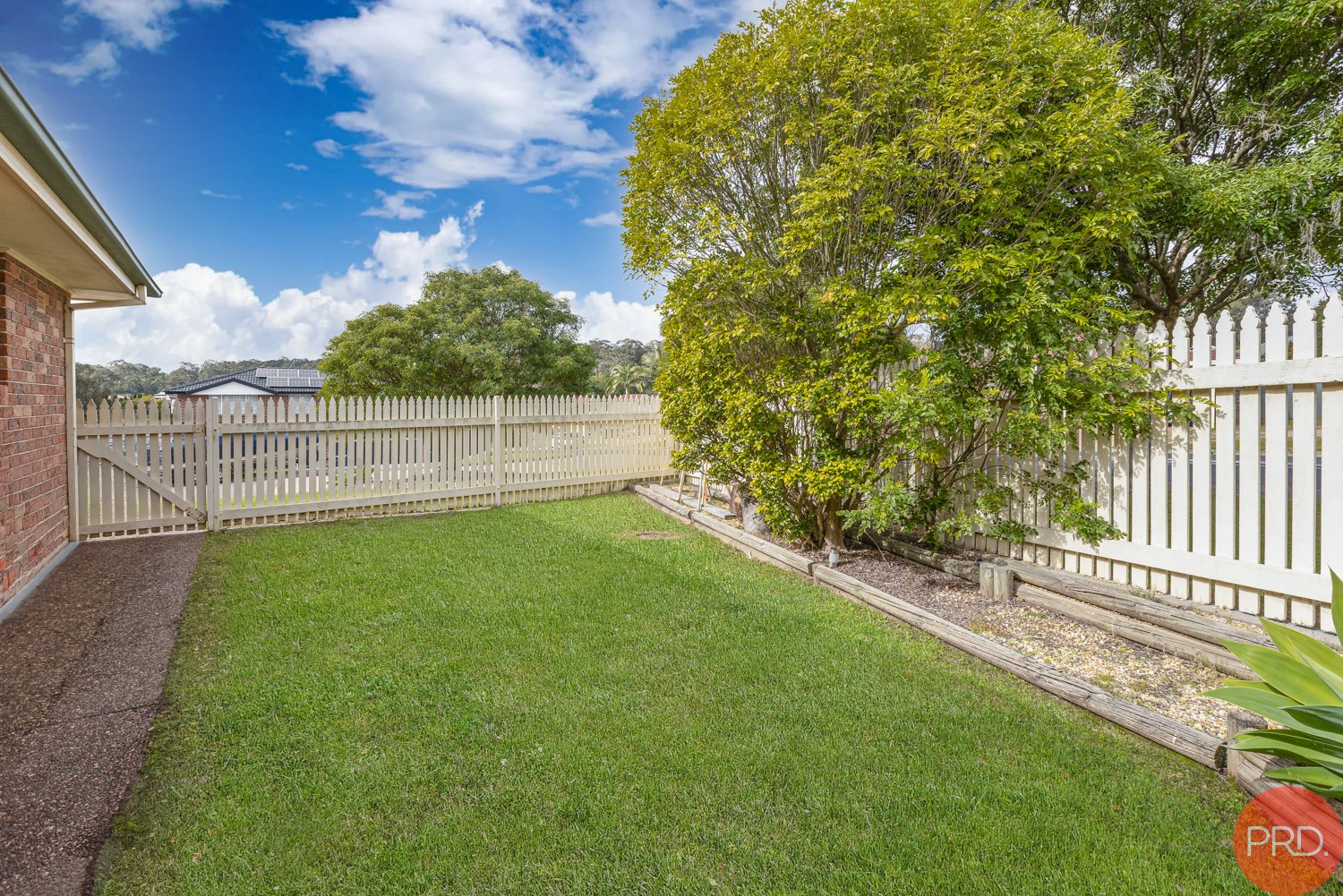 2 Rosebrook Row EAST MAITLAND 27