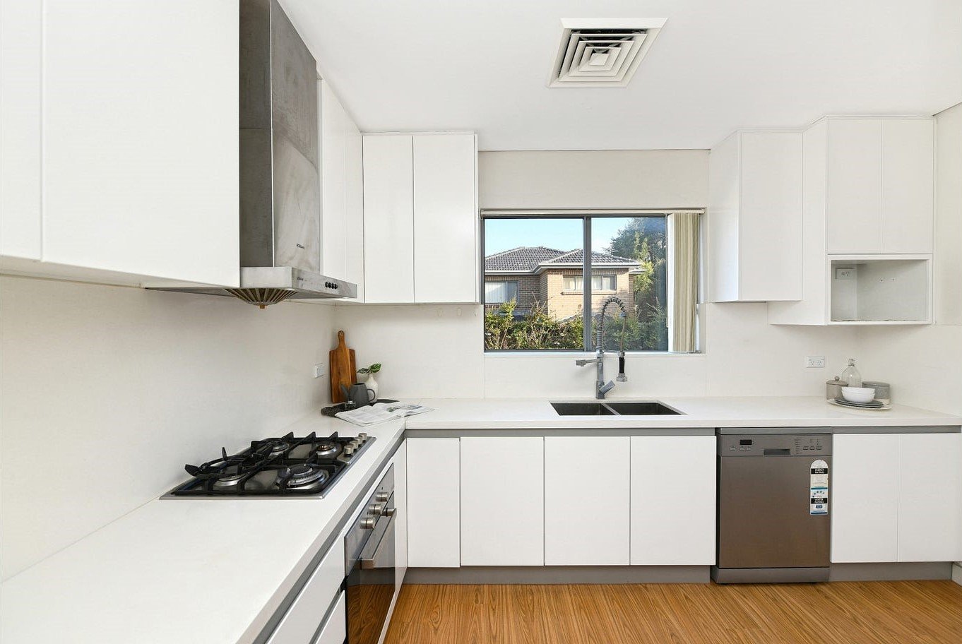 2 Rosemont Avenue MORTDALE 4