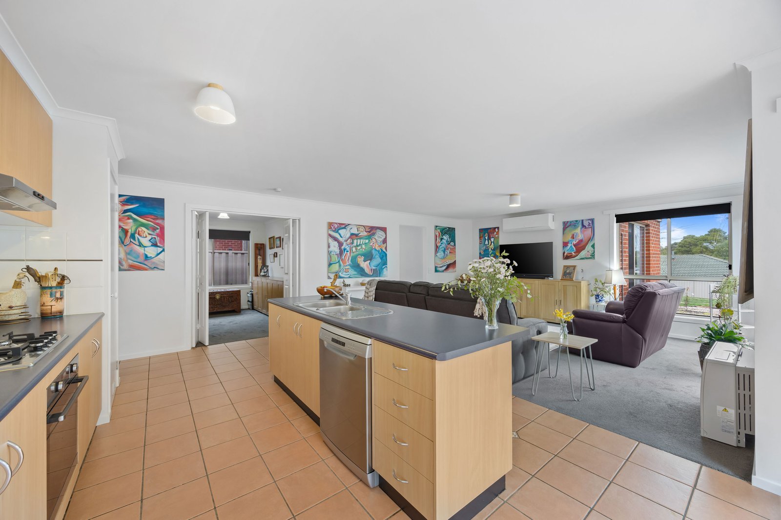 2 Rosewood Court MOUNT HELEN 4