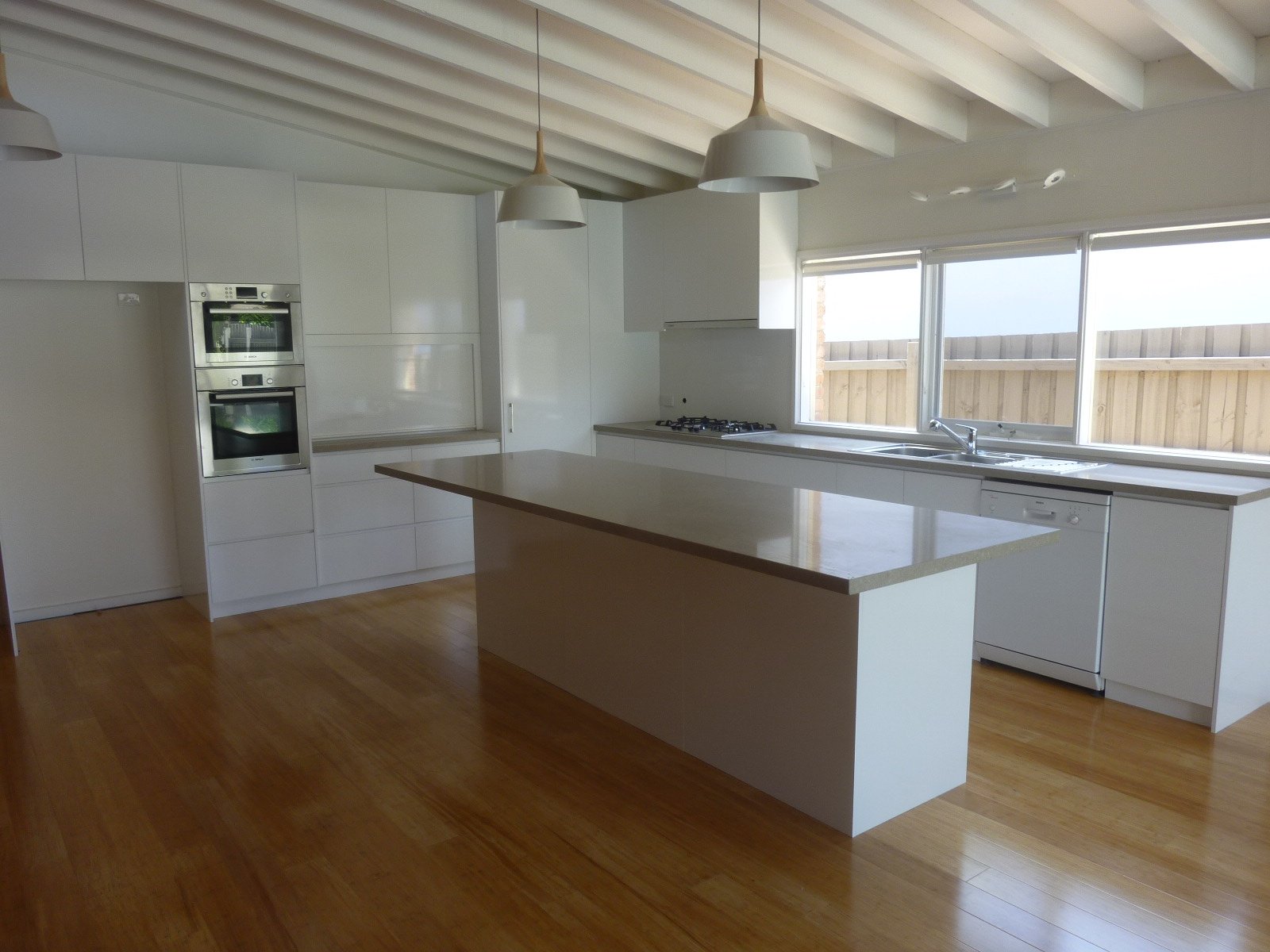 Gallery: 2 Roslyn Street