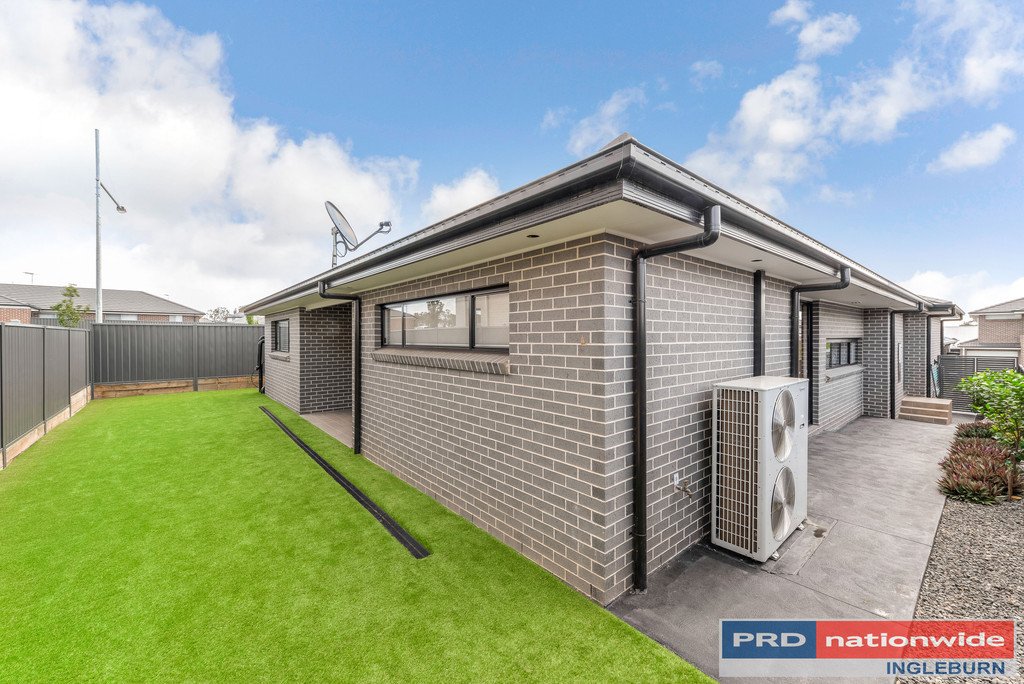 2 Rover Street LEPPINGTON 7