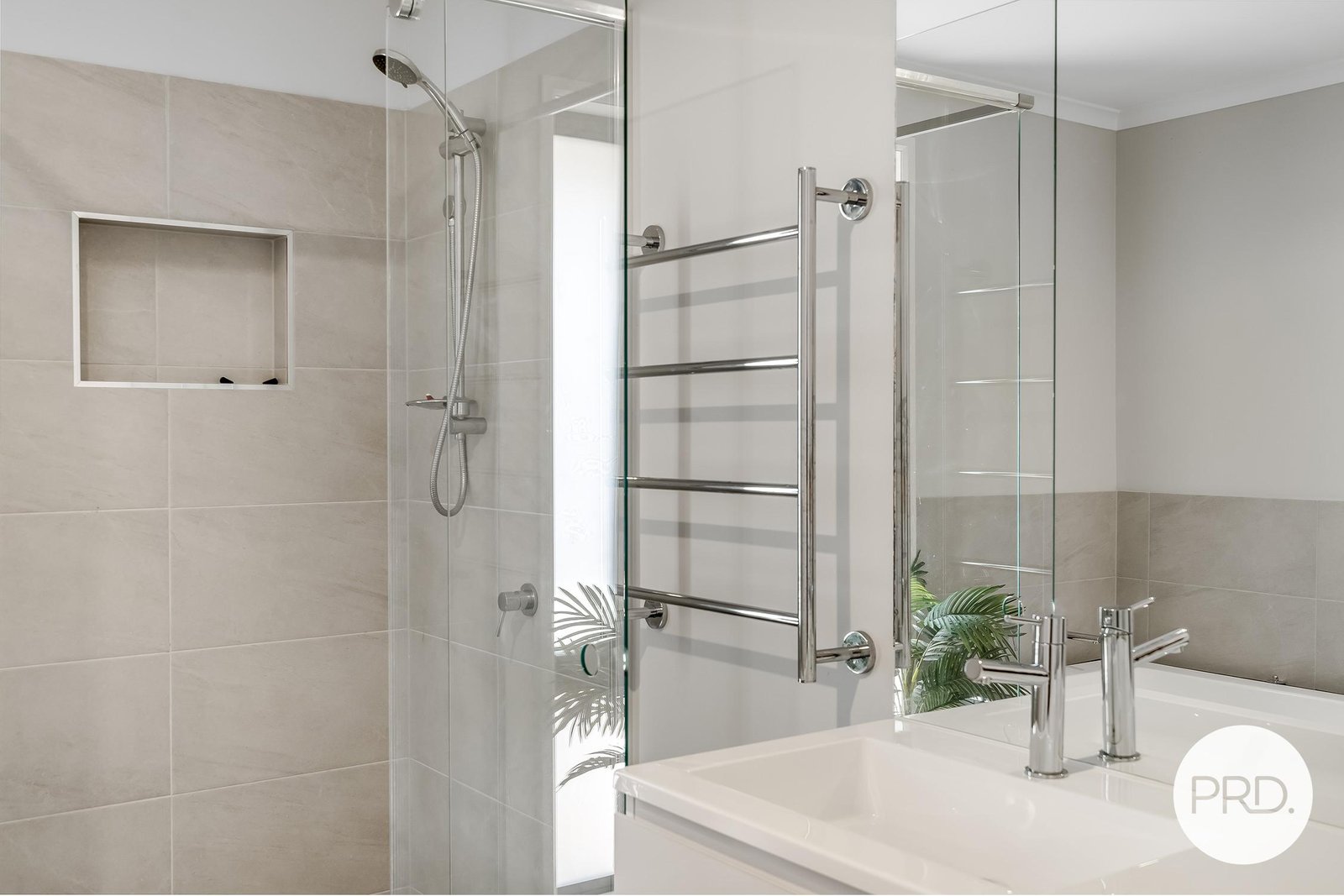 2 Roybridge Way HOWRAH 25