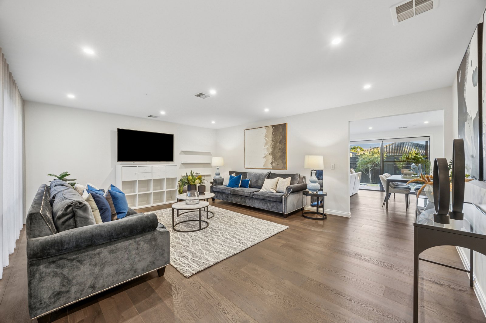 Gallery: 2 Rudolf Court