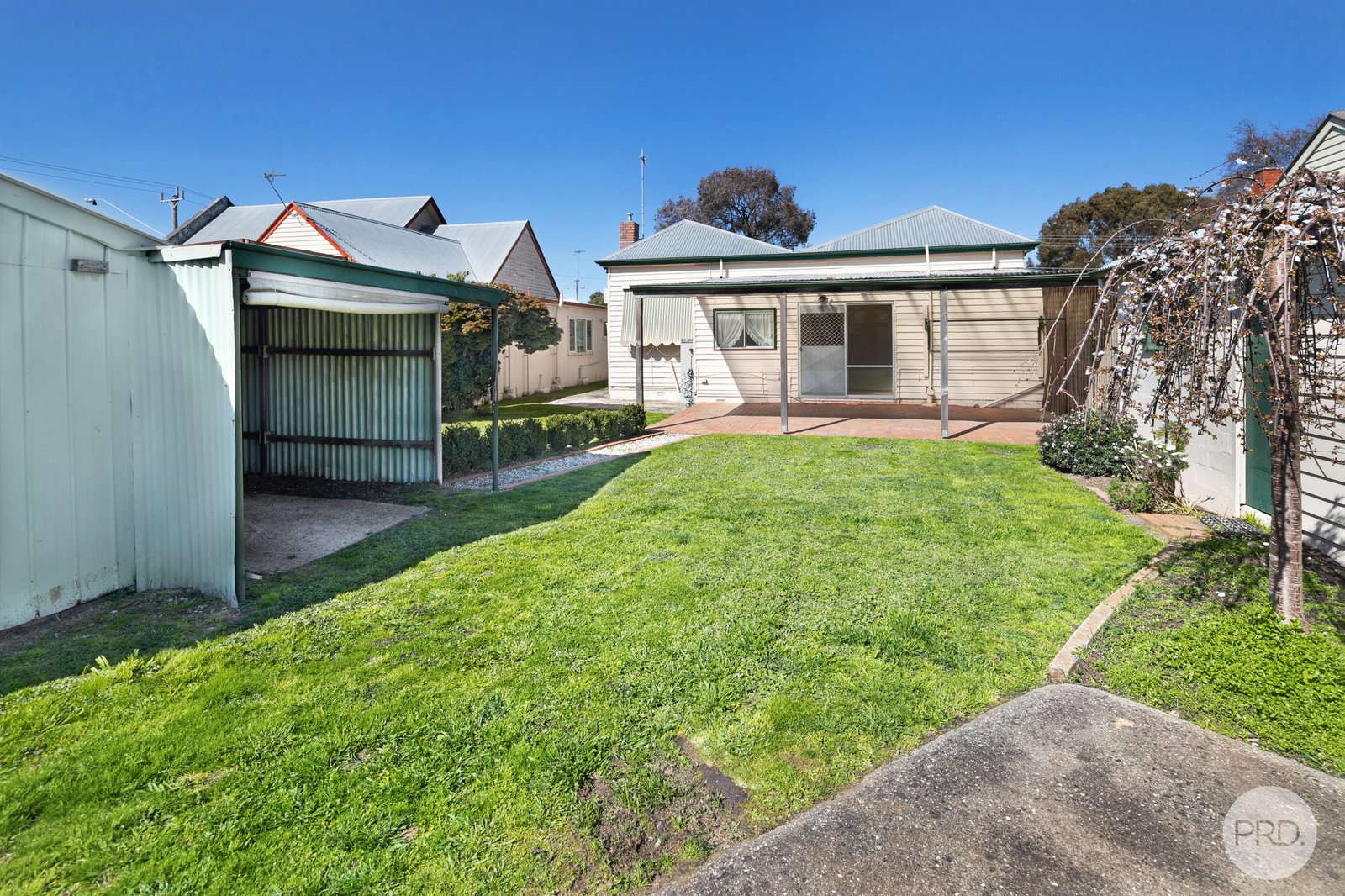 2 Salisbury Avenue NEWINGTON 13