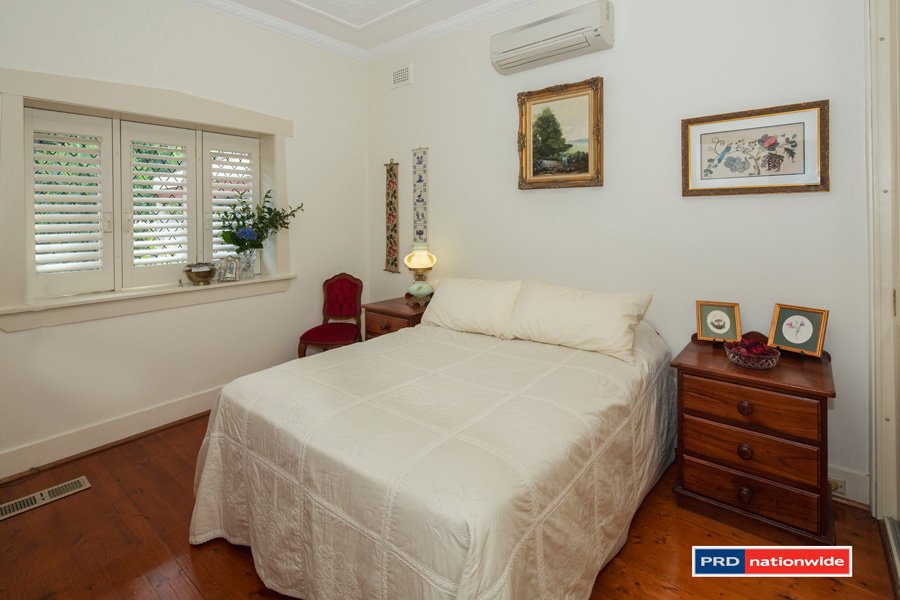 2 Salisbury Street SOUTH HURSTVILLE 3