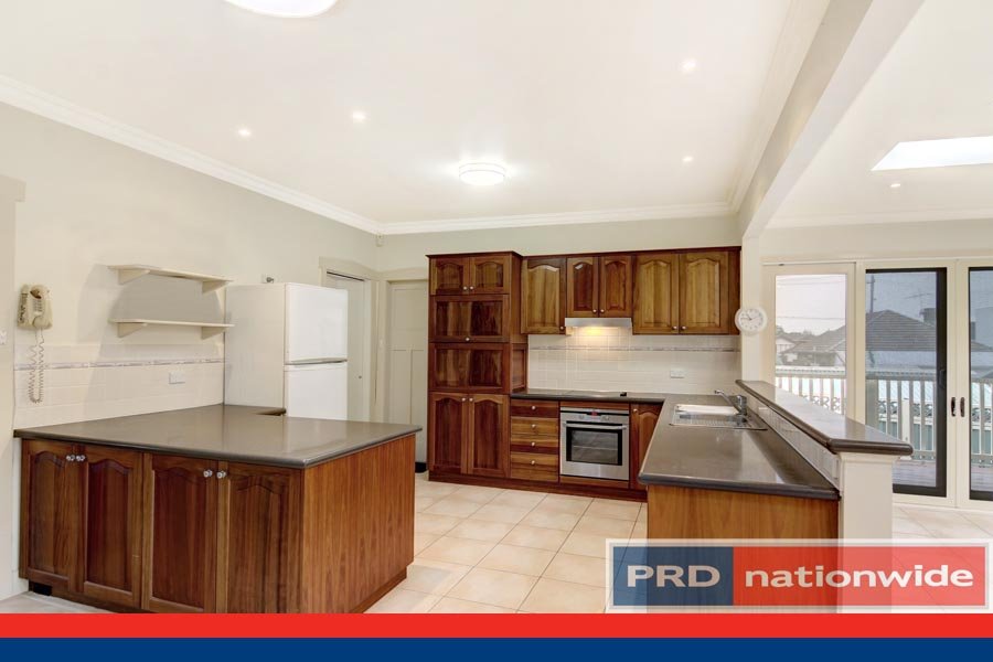 2 Salisbury Street SOUTH HURSTVILLE 6