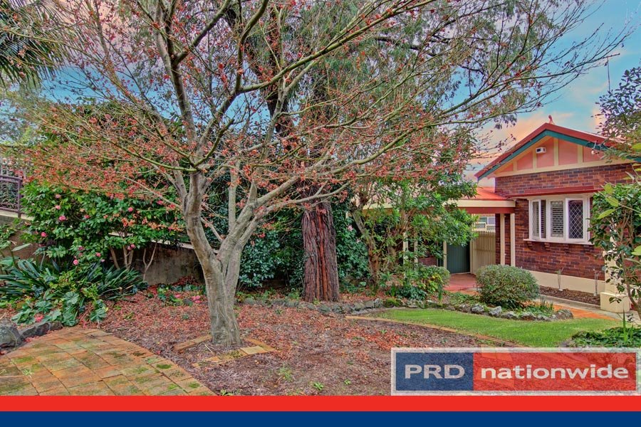 2 Salisbury Street SOUTH HURSTVILLE 8