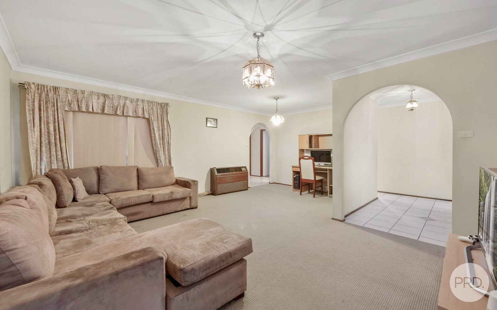 2 Sallee Glen KINGSWOOD 2