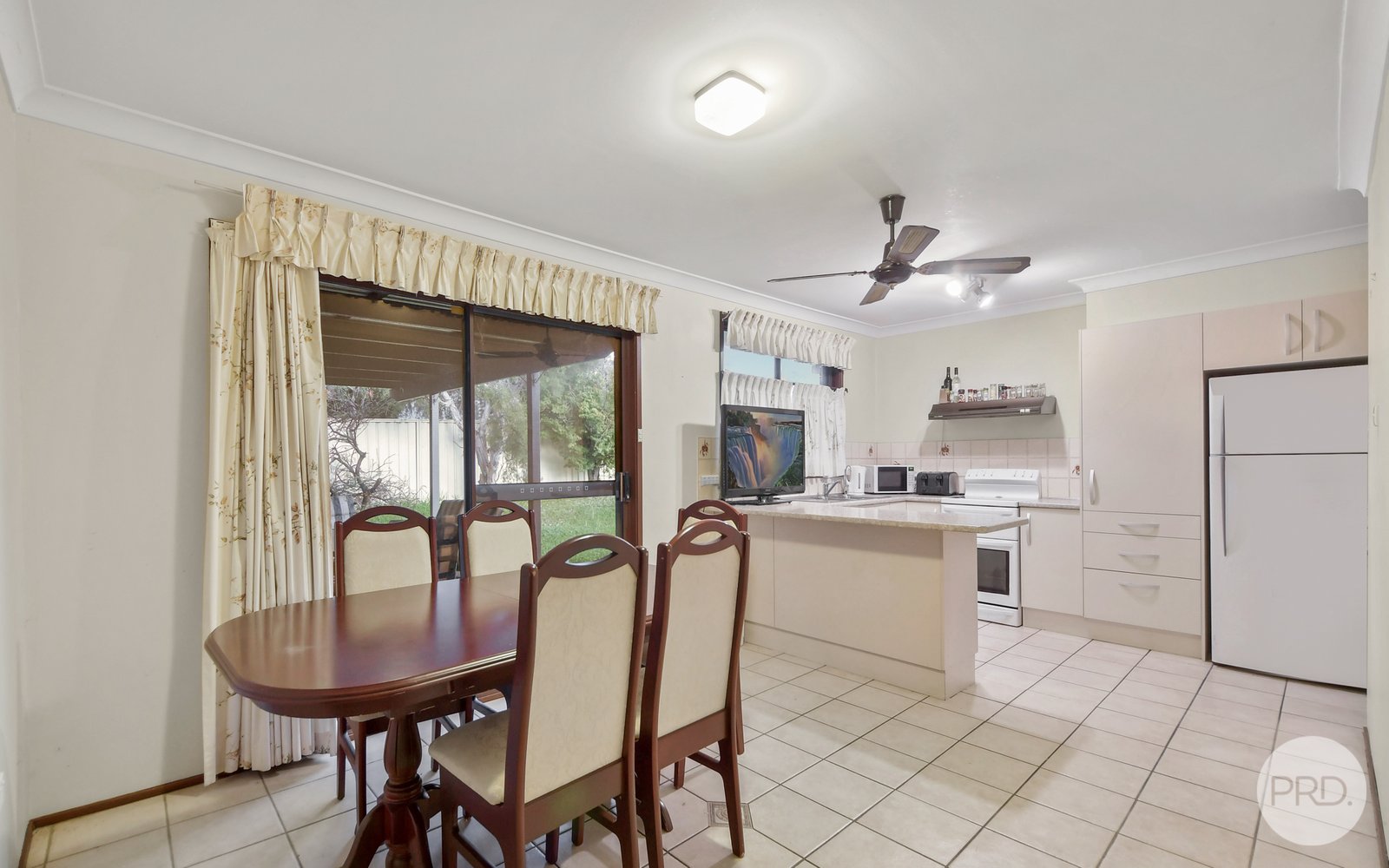 2 Sallee Glen KINGSWOOD 5