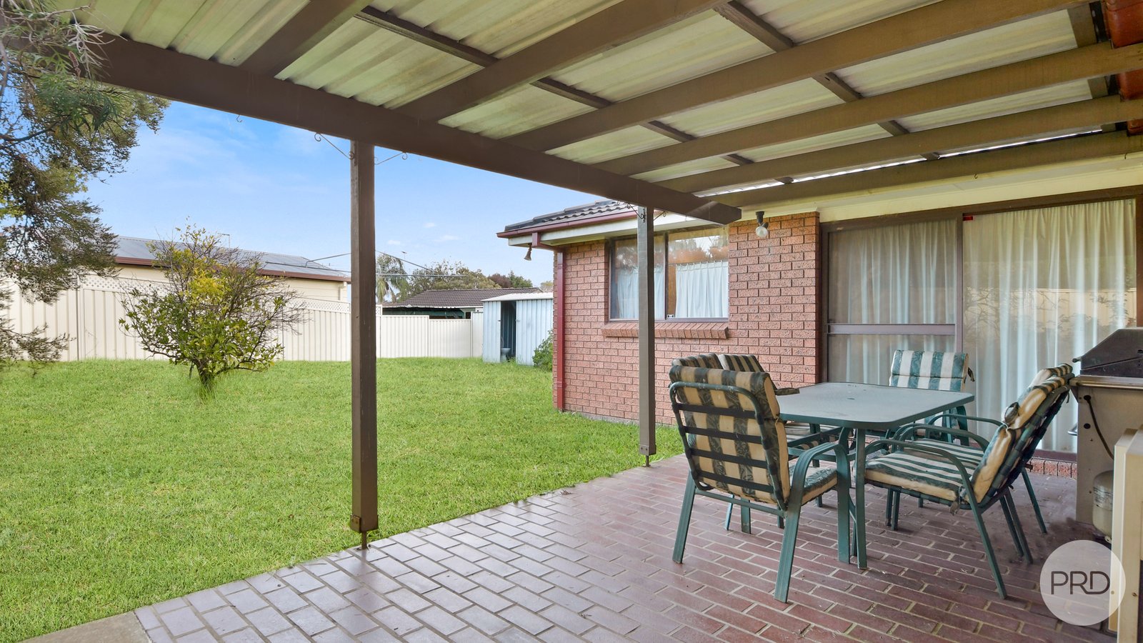 2 Sallee Glen KINGSWOOD 10