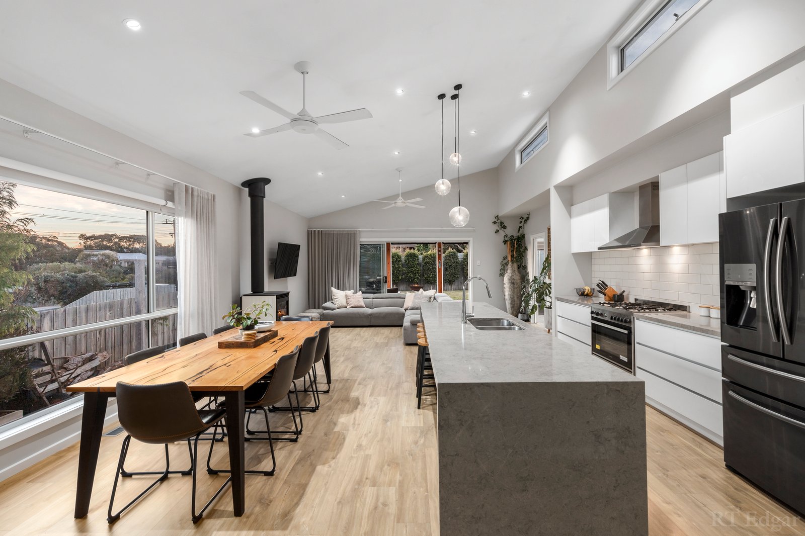 Real Estate and Property in 2 Saltaire Court, Ocean Grove, VIC