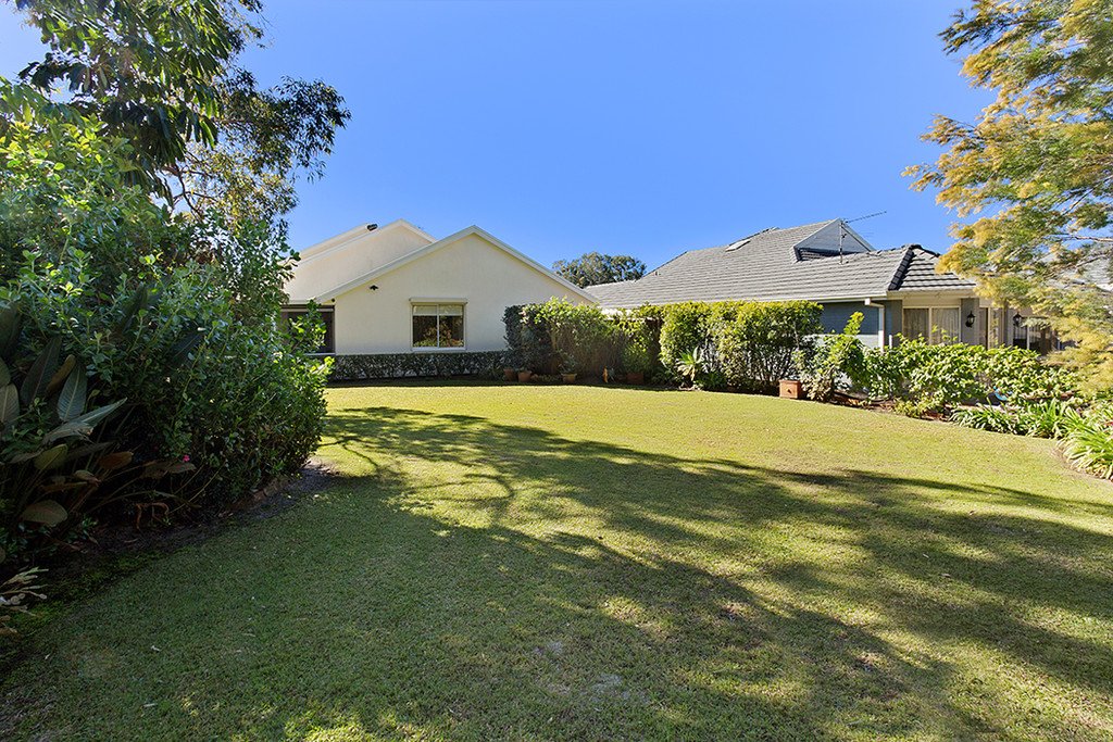 2 Sandpiper Avenue SALAMANDER BAY 2