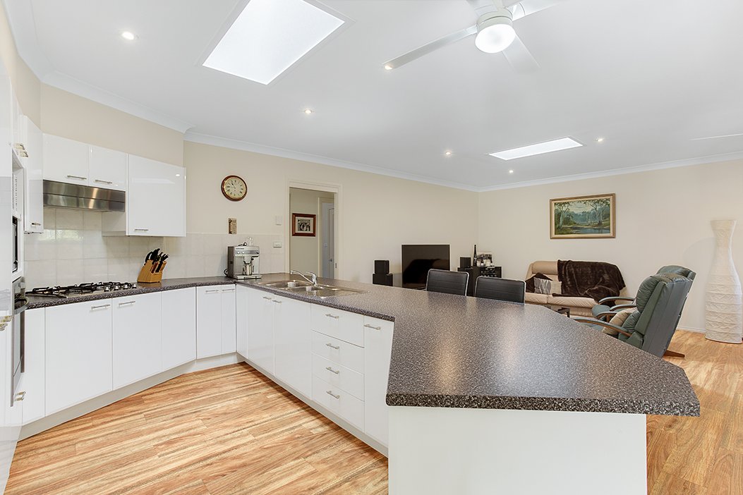 2 Sandpiper Avenue SALAMANDER BAY 10