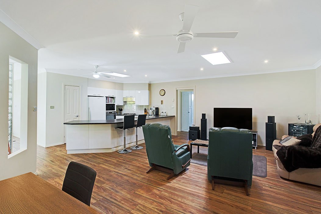 2 Sandpiper Avenue SALAMANDER BAY 12