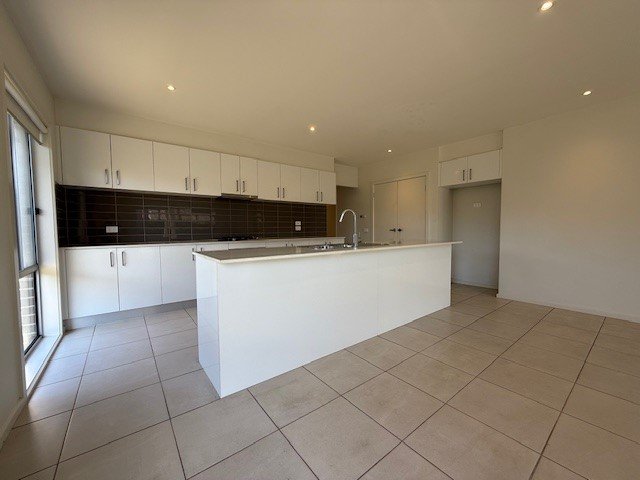 Gallery: 2 Sandview Place
