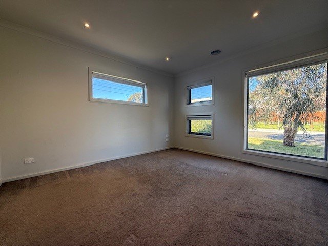 Gallery: 2 Sandview Place