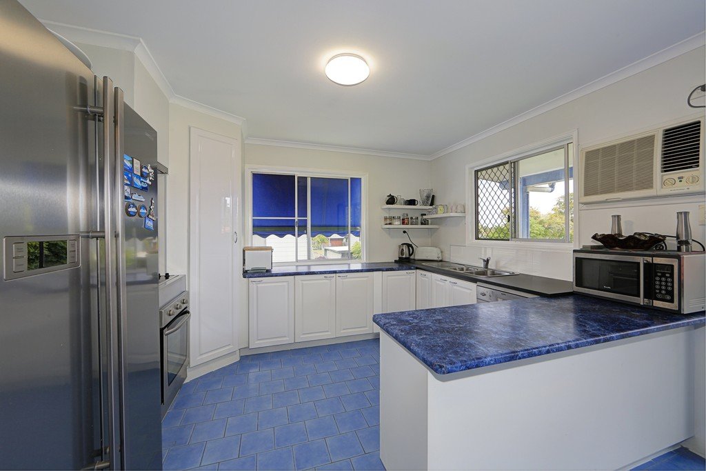 2 Saunders Street POINT VERNON 5