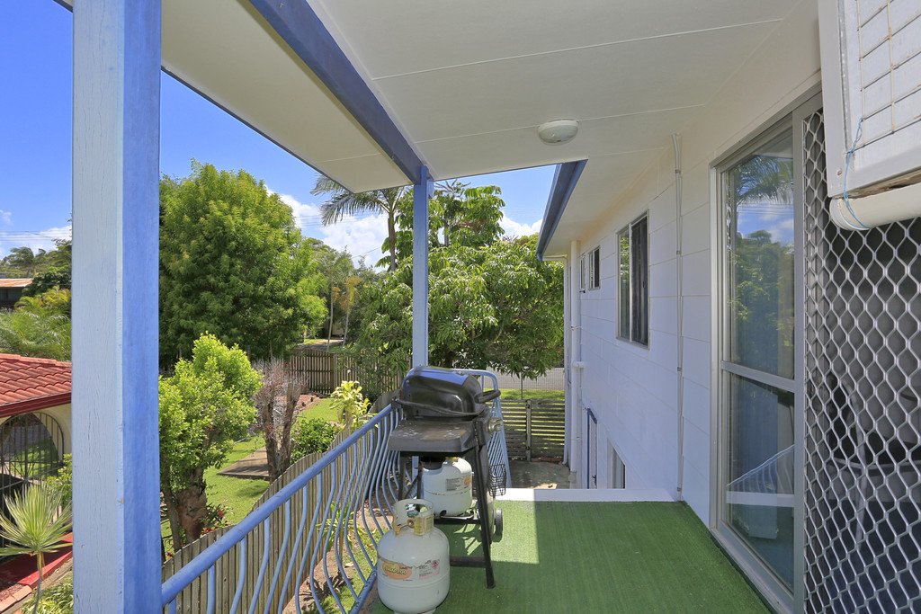 2 Saunders Street POINT VERNON 8