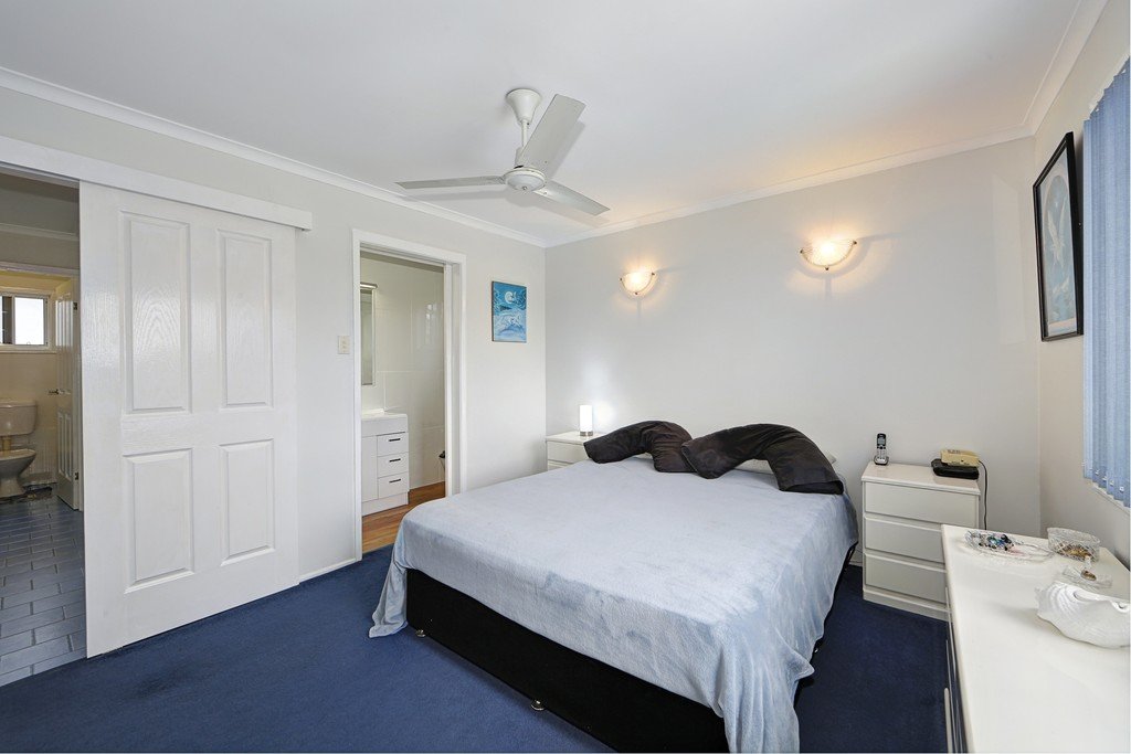 2 Saunders Street POINT VERNON 13