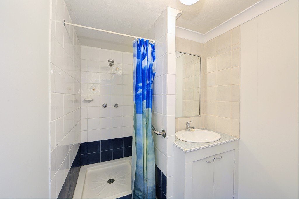 2 Saunders Street POINT VERNON 18