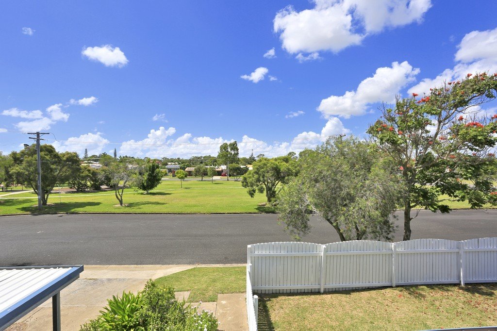 2 Saunders Street POINT VERNON 25