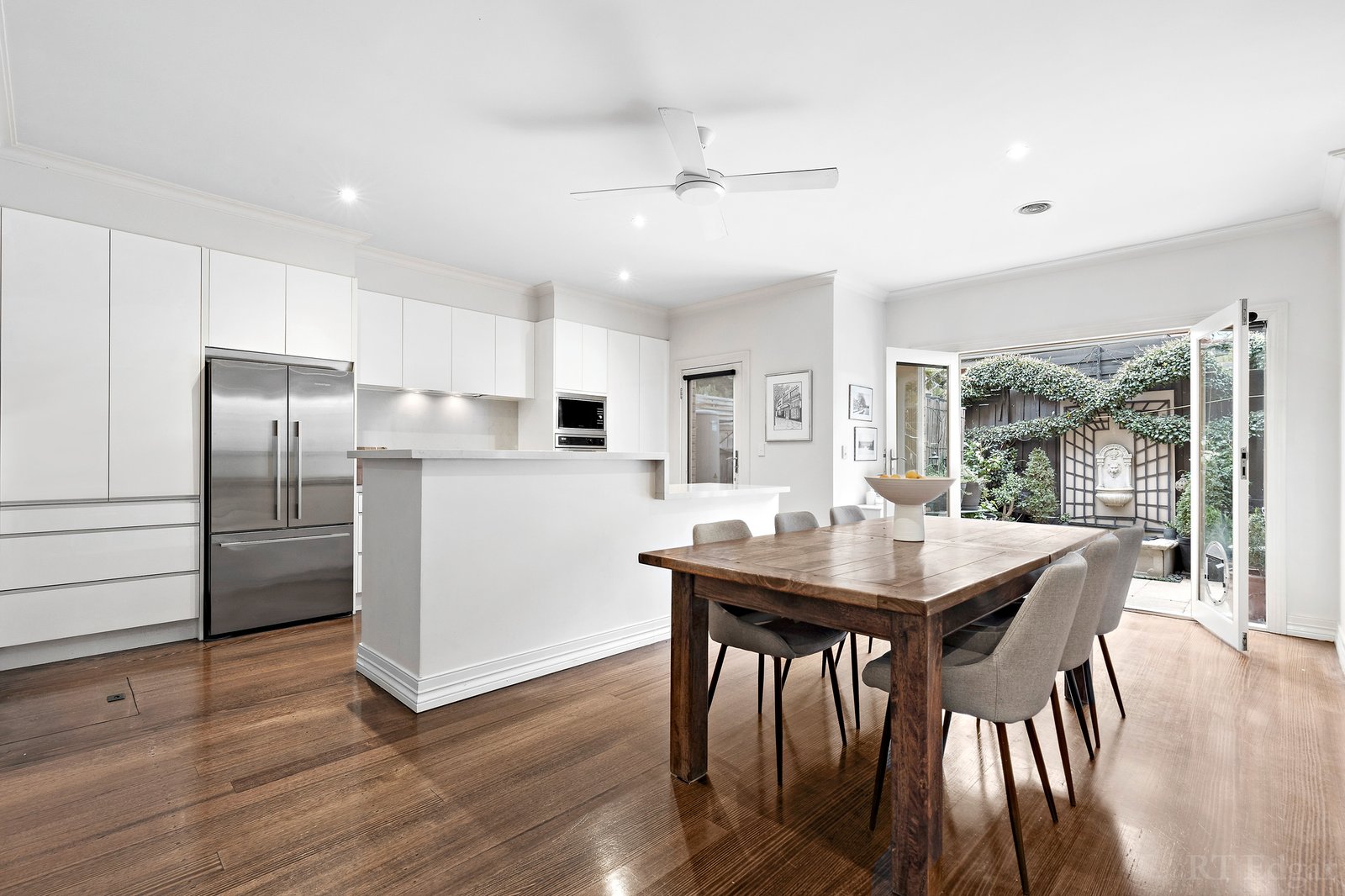 Real Estate and Property in 2 Scotch Circuit, Hawthorn, VIC