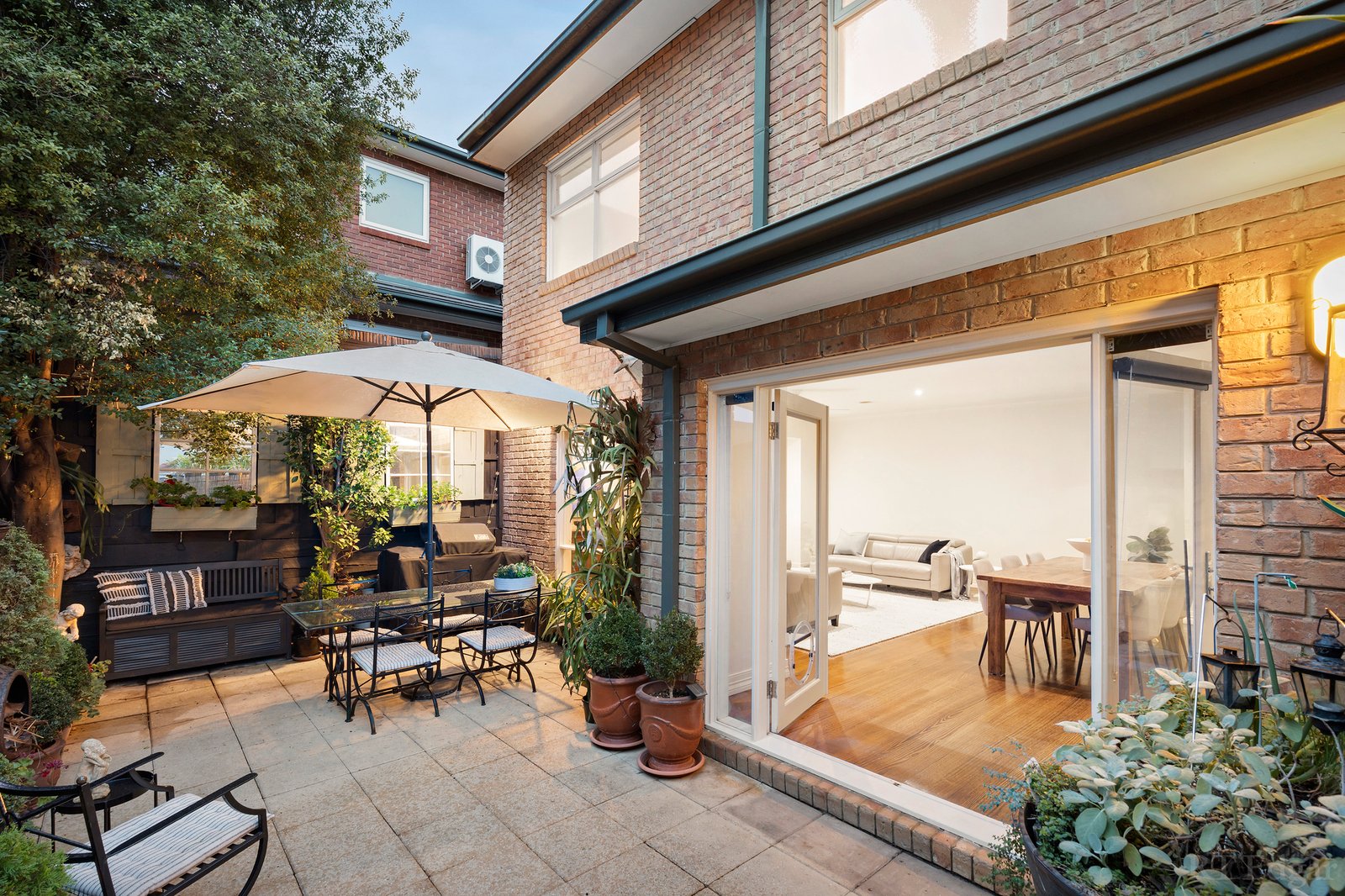 Real Estate and Property in 2 Scotch Circuit, Hawthorn, VIC