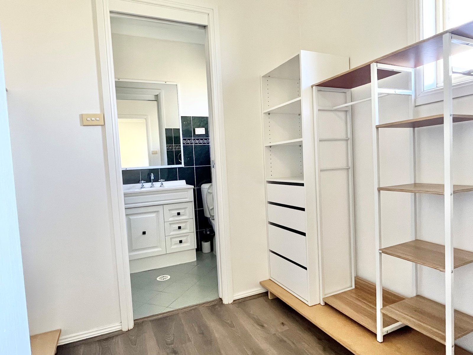 2 Scott Circuit SALAMANDER BAY 26