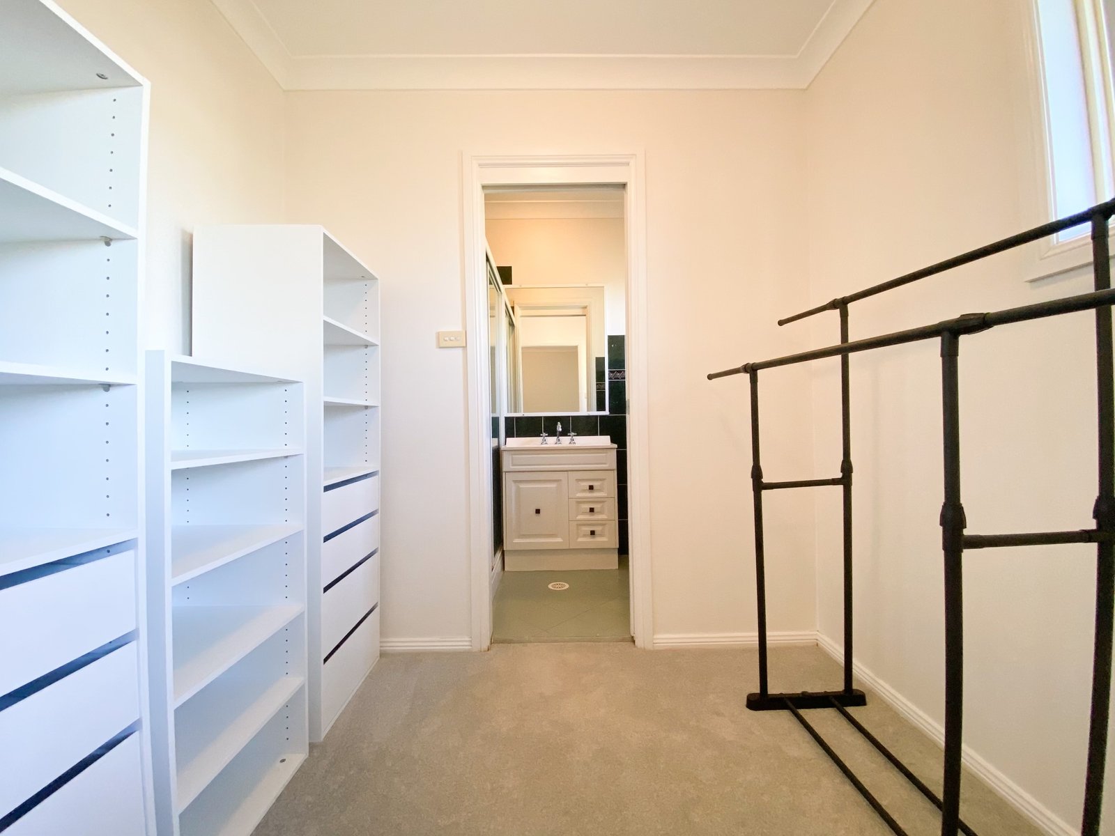 2 Scott Circuit SALAMANDER BAY 12