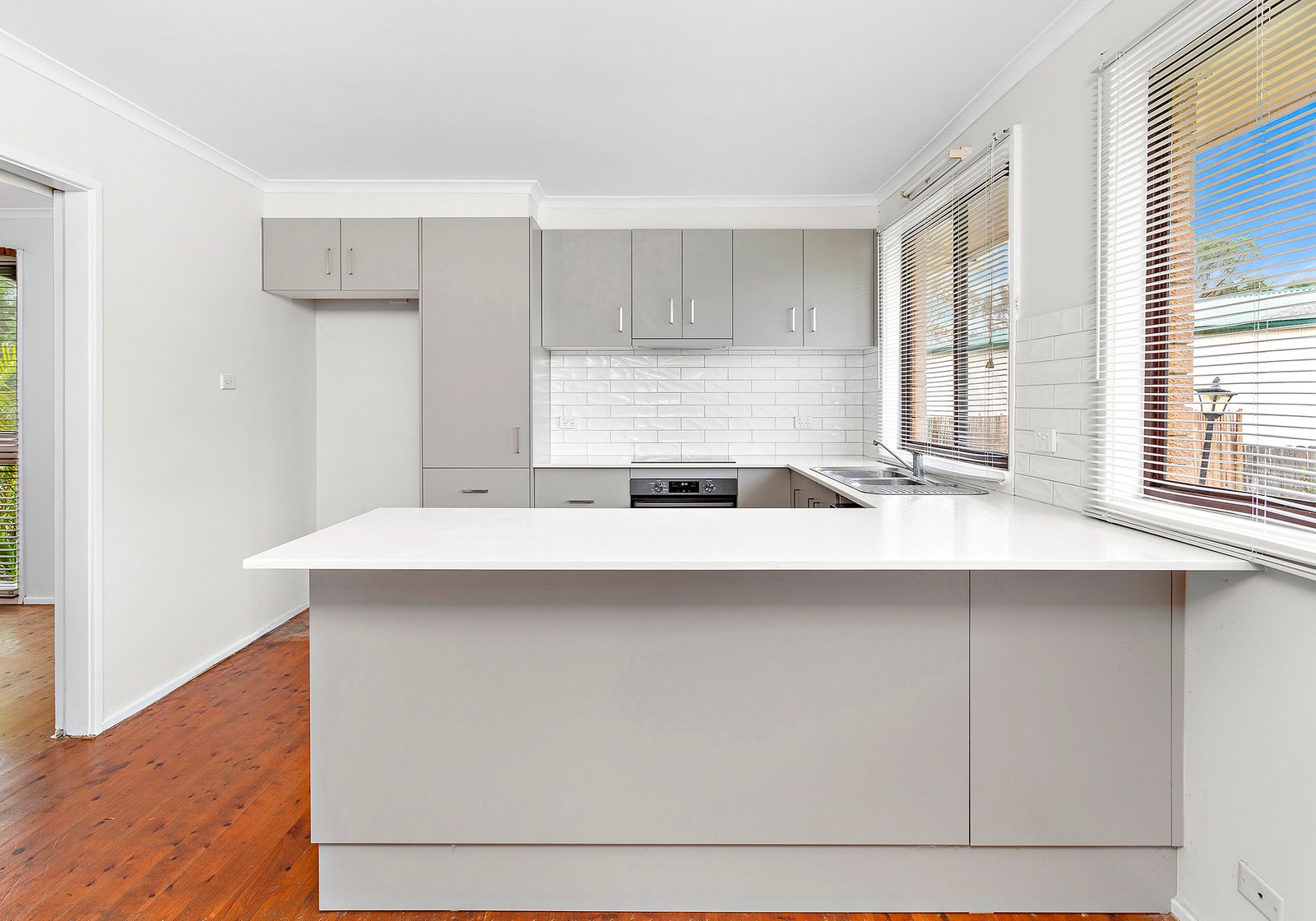 2 Seaforth St  BOMADERRY 3
