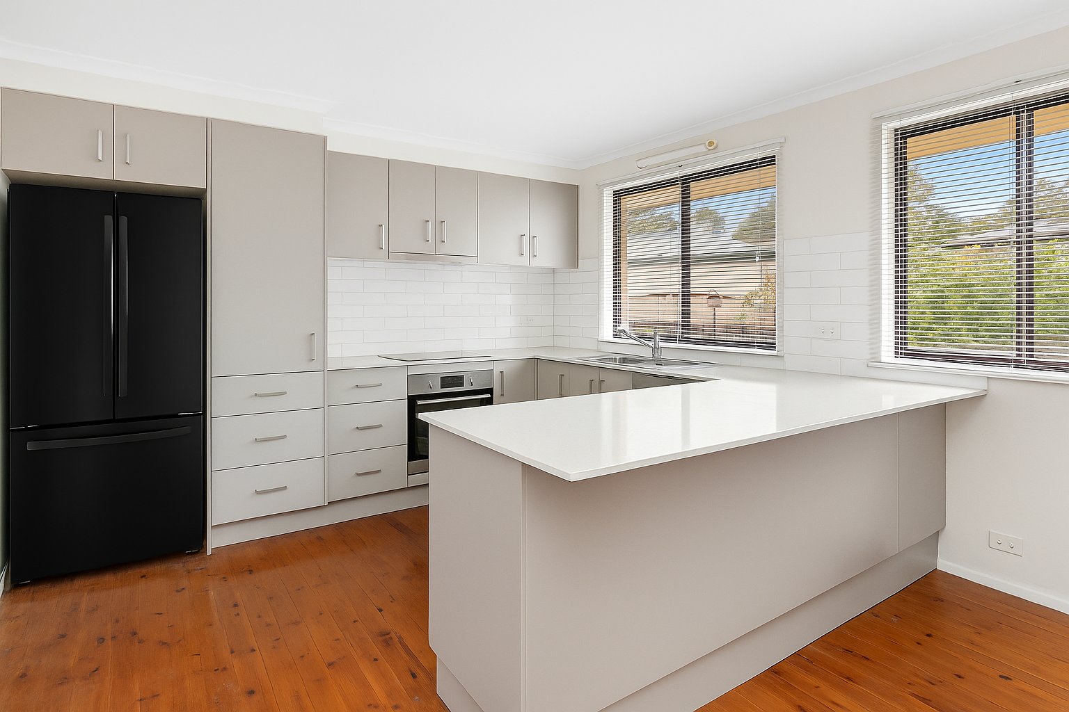 2 Seaforth St  BOMADERRY 3