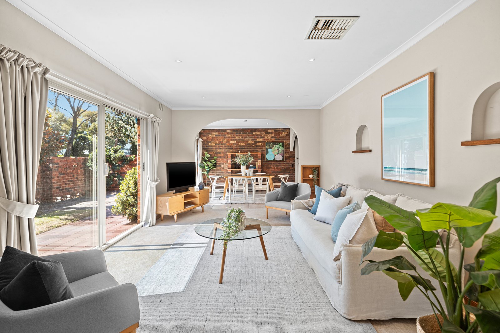 Gallery: 2 Seaview Crescent
