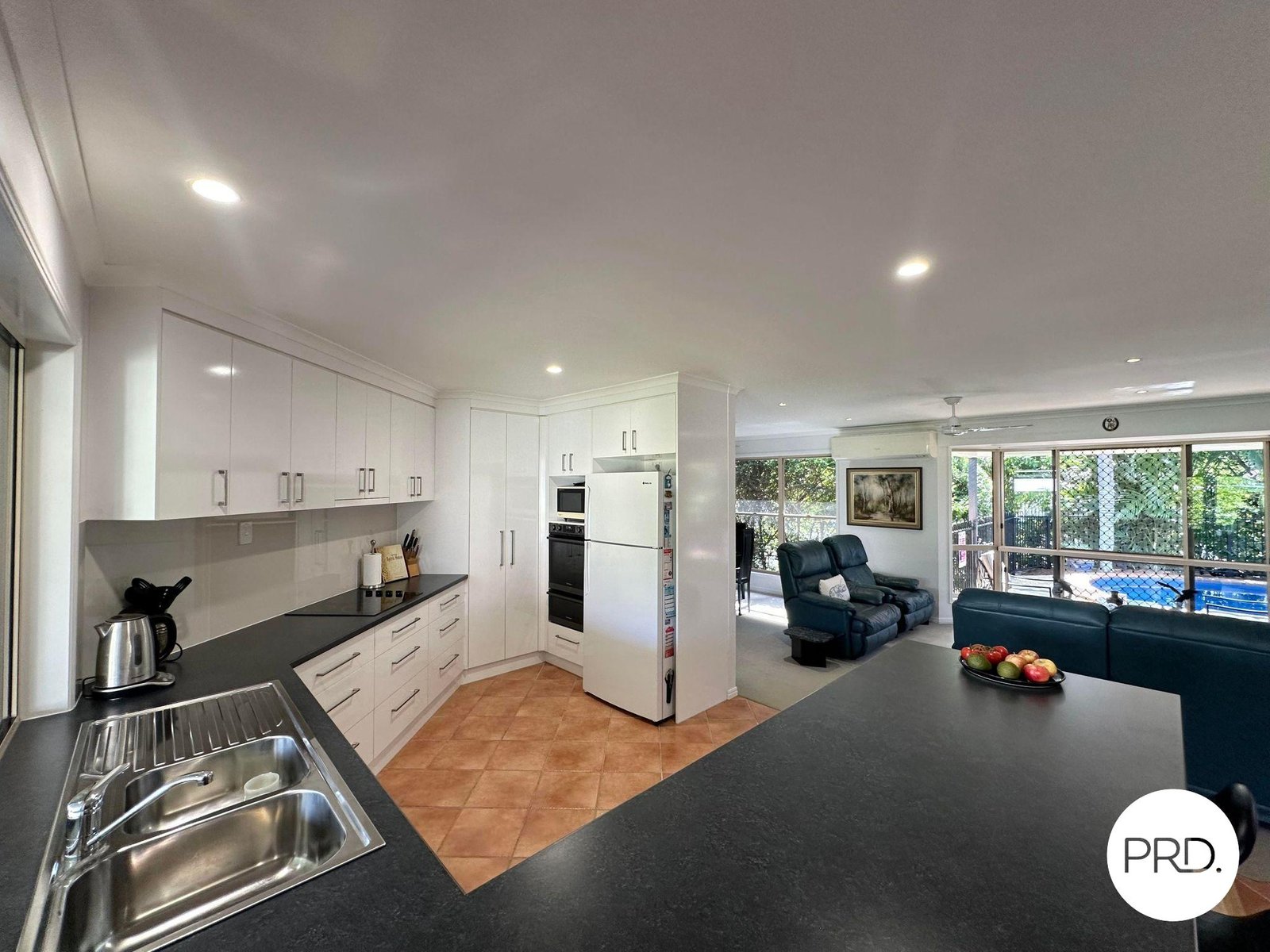 2 Selina Court TANNUM SANDS 6