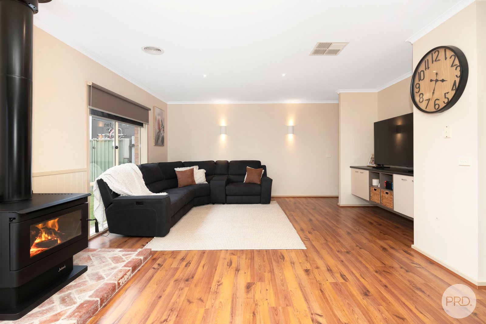 2 Selwyn Street MINERS REST 2