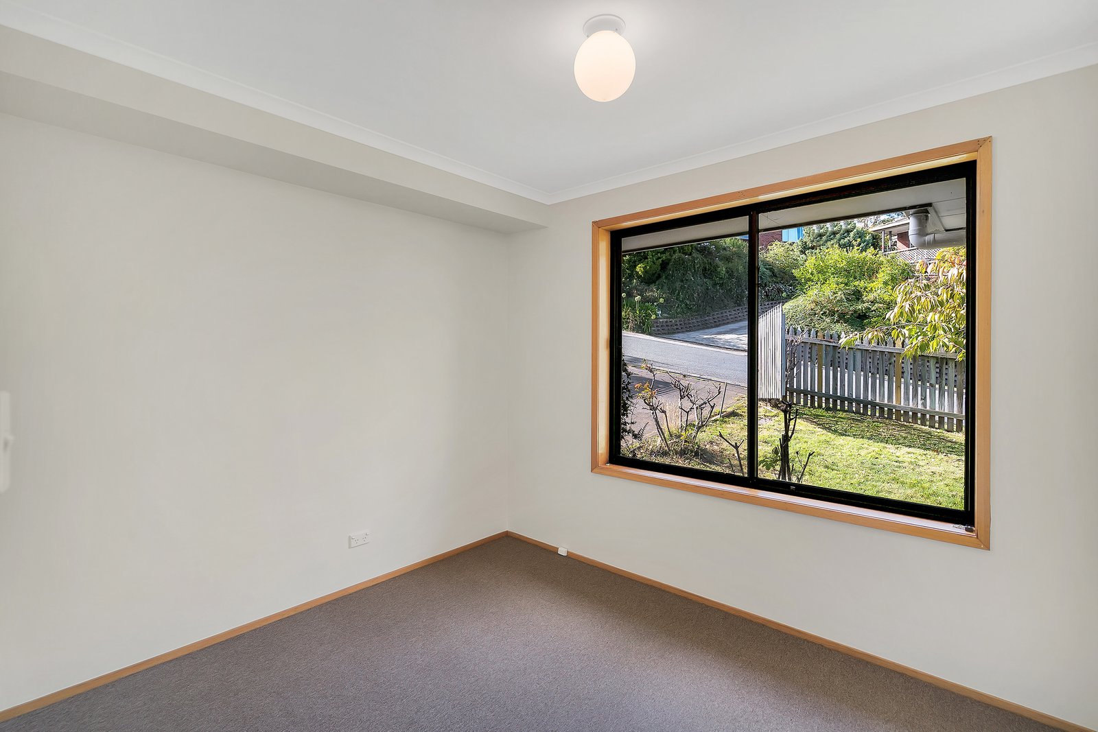 2 Sherwood Court LINDISFARNE 7