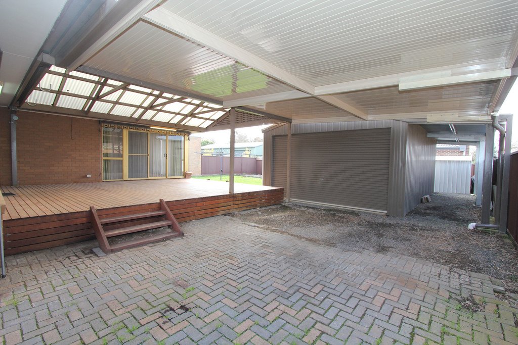 2 Sherwood Street WENDOUREE 16