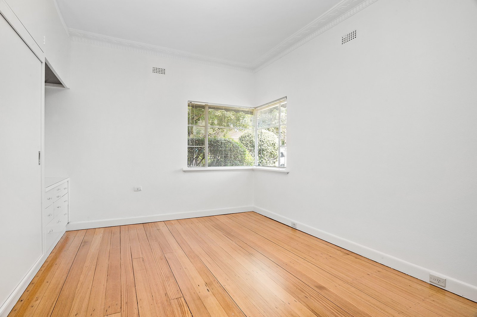 Real Estate and Property in 2 Short Street, Malvern East, VIC