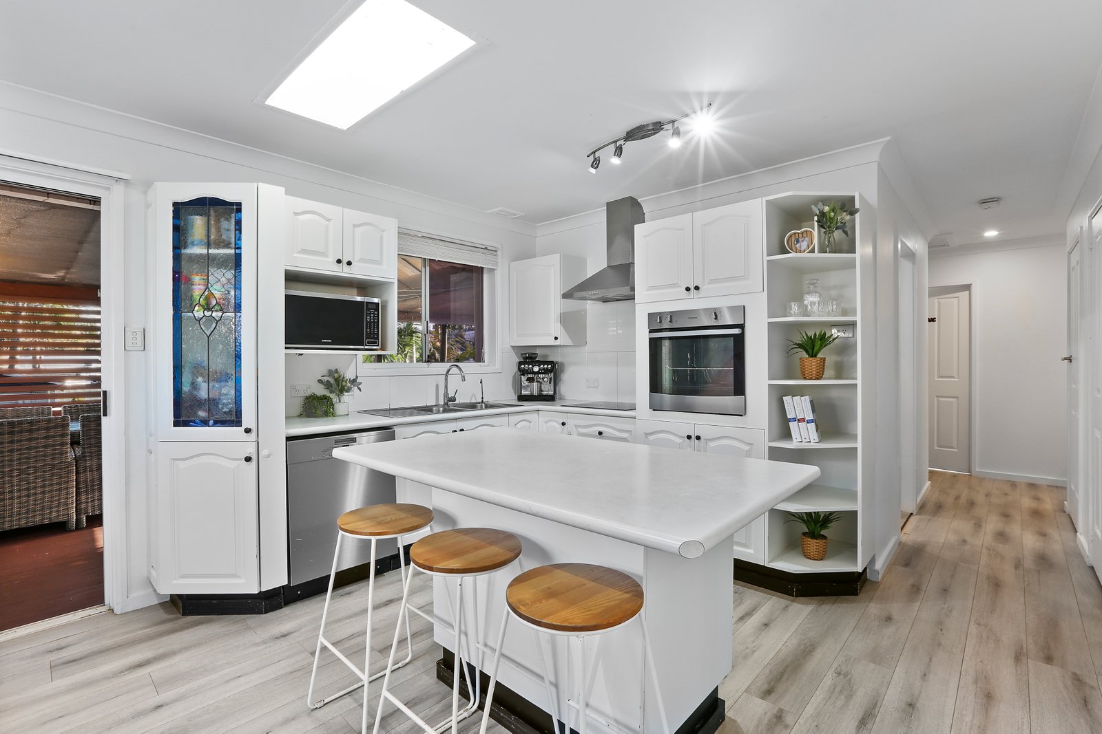 2 Siddeley Avenue KANAHOOKA 3