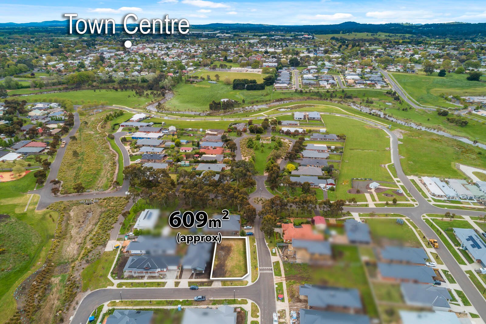 Real Estate and Property in 2 Silver Smith Drive, Kyneton, VIC