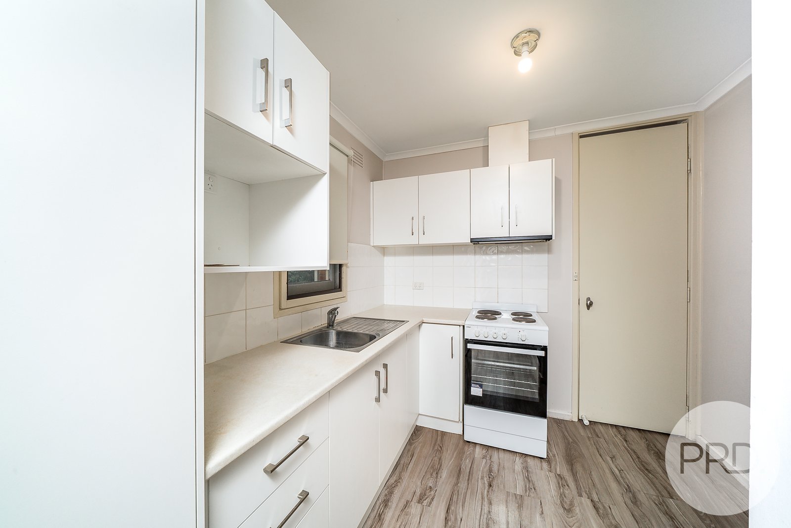 2 Smithies Place ASHMONT 5