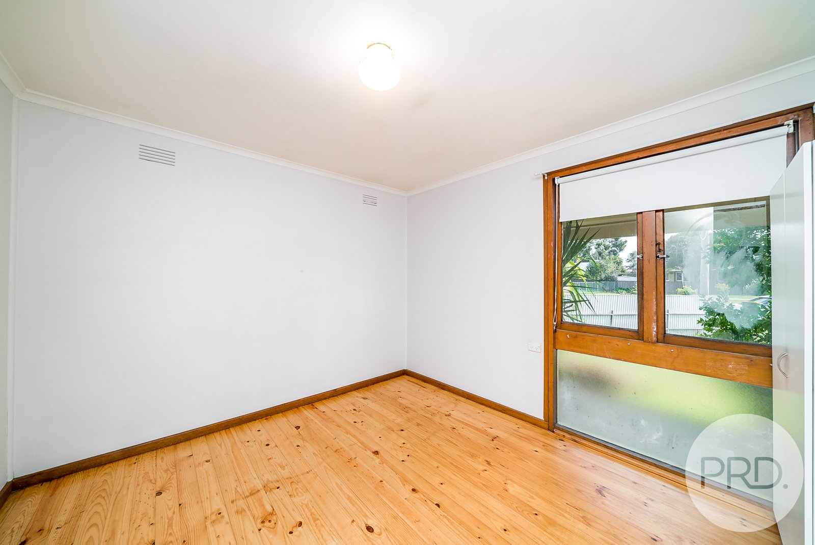 2 Smithies Place ASHMONT 7