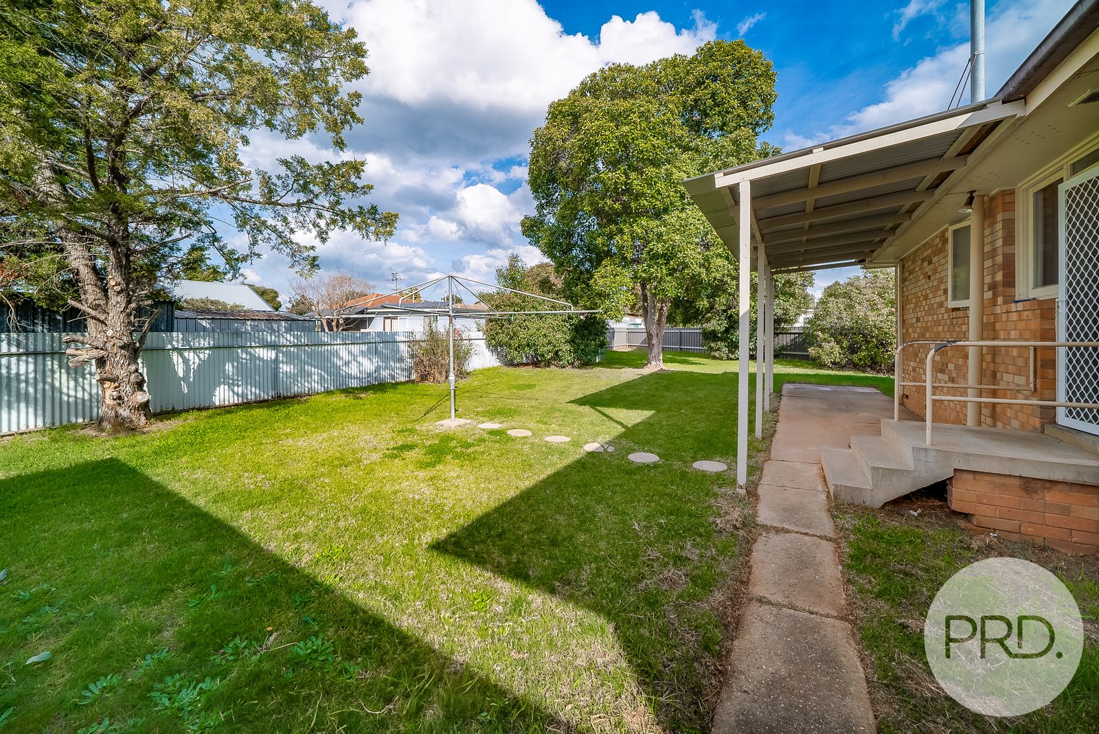 2 Smithies Place ASHMONT 10