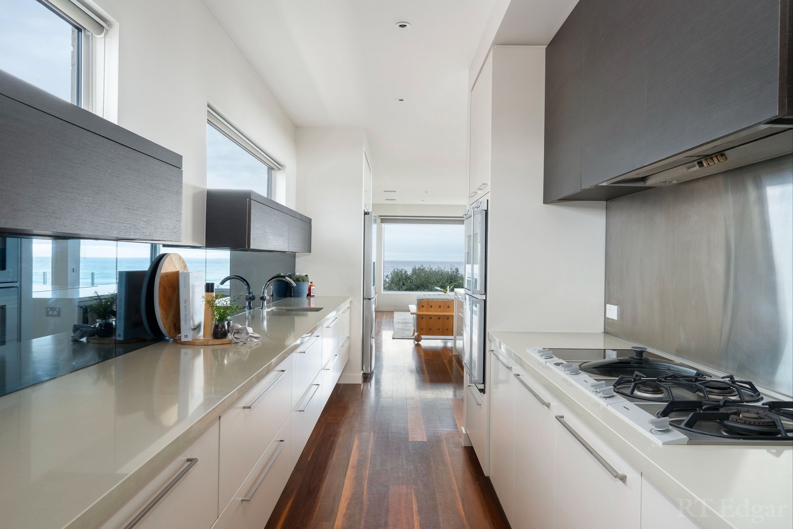 Real Estate and Property in 2 Somme Parade, Edithvale, VIC