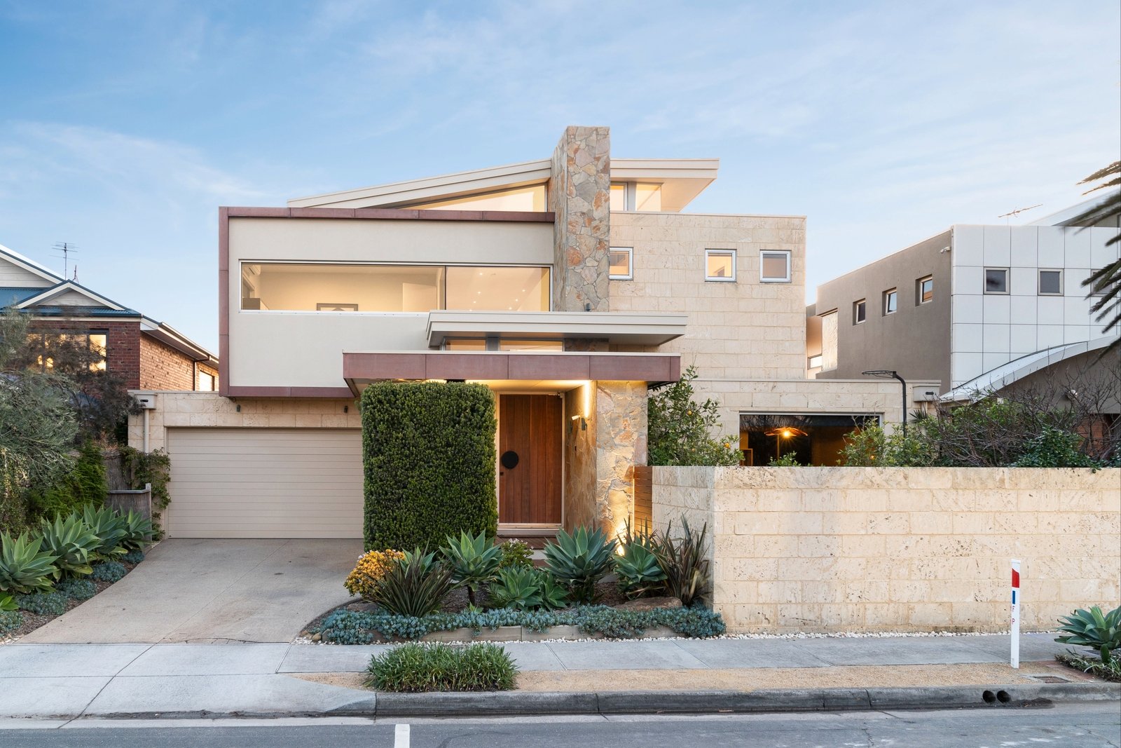 Real Estate and Property in 2 Somme Parade, Edithvale, VIC