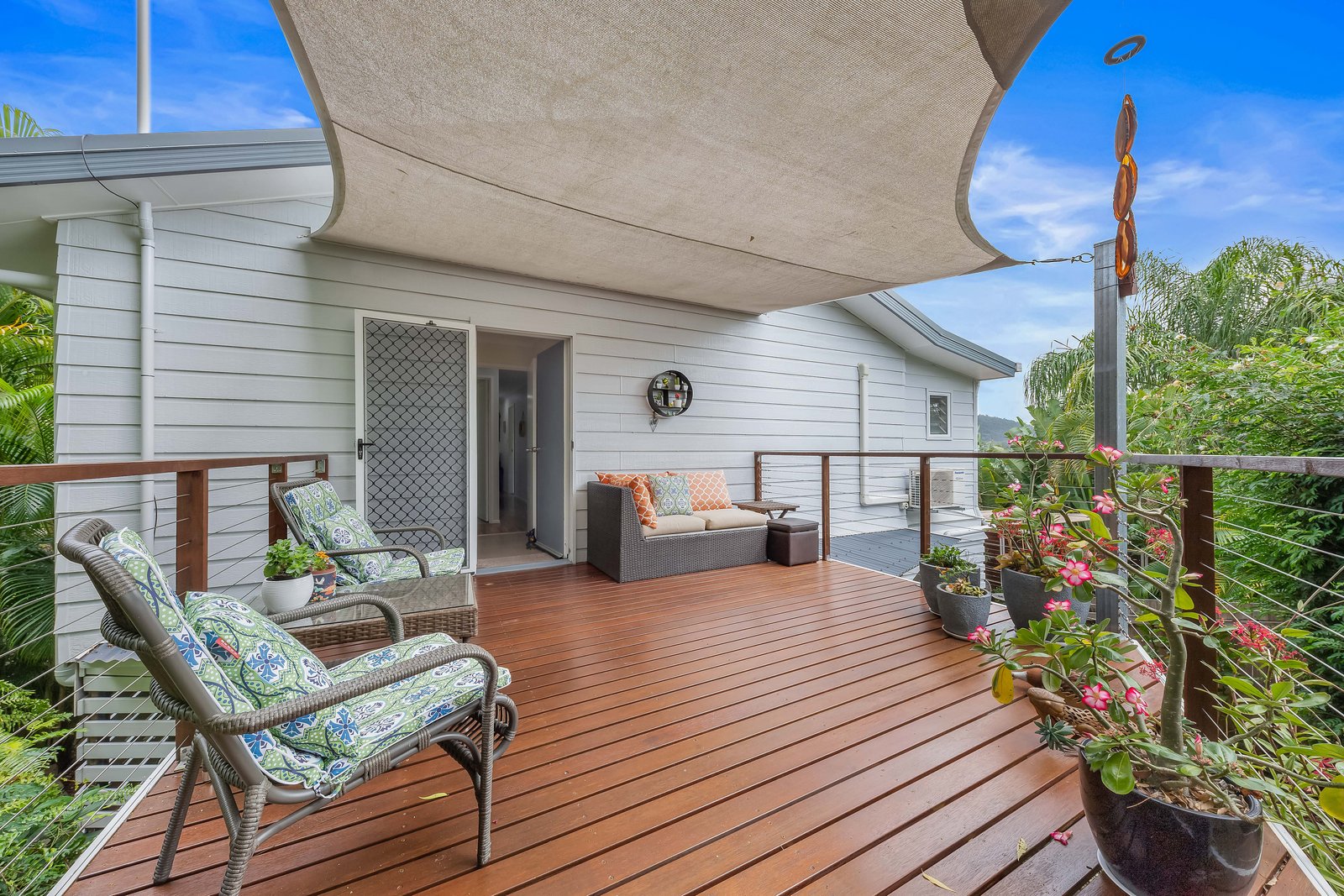 2 South Molle Blvd  CANNONVALE 2