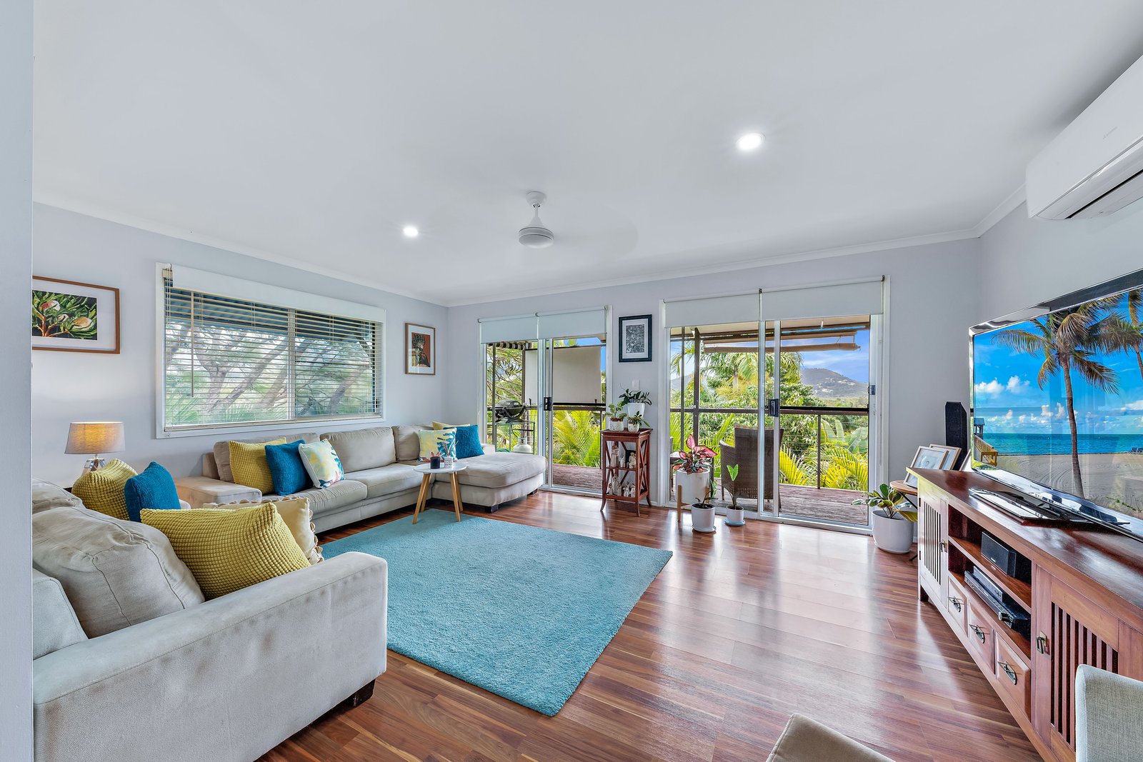 2 South Molle Blvd  CANNONVALE 3