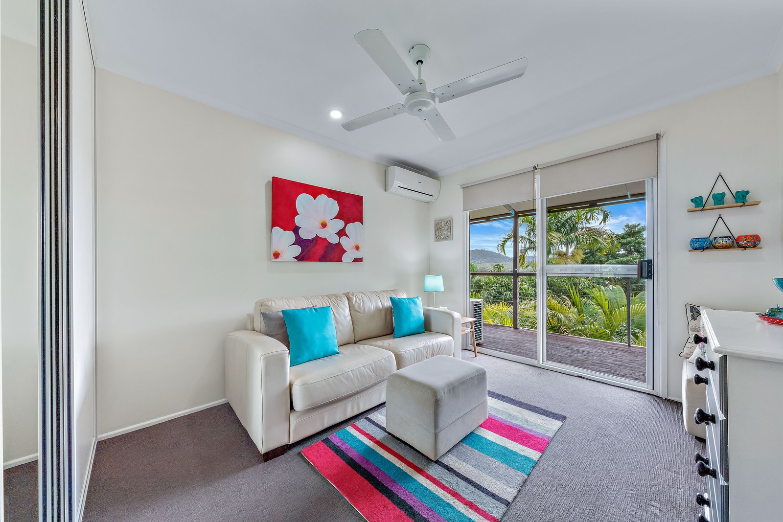 2 South Molle Blvd  CANNONVALE 7