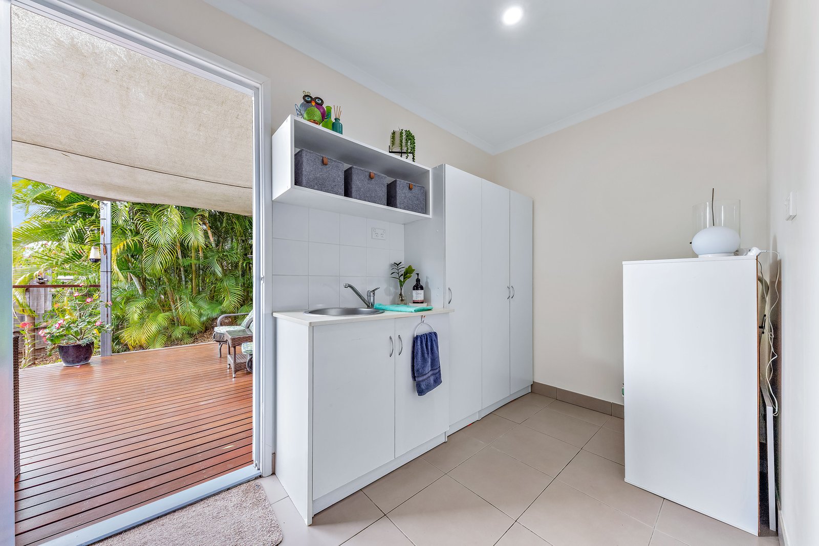 2 South Molle Blvd  CANNONVALE 13