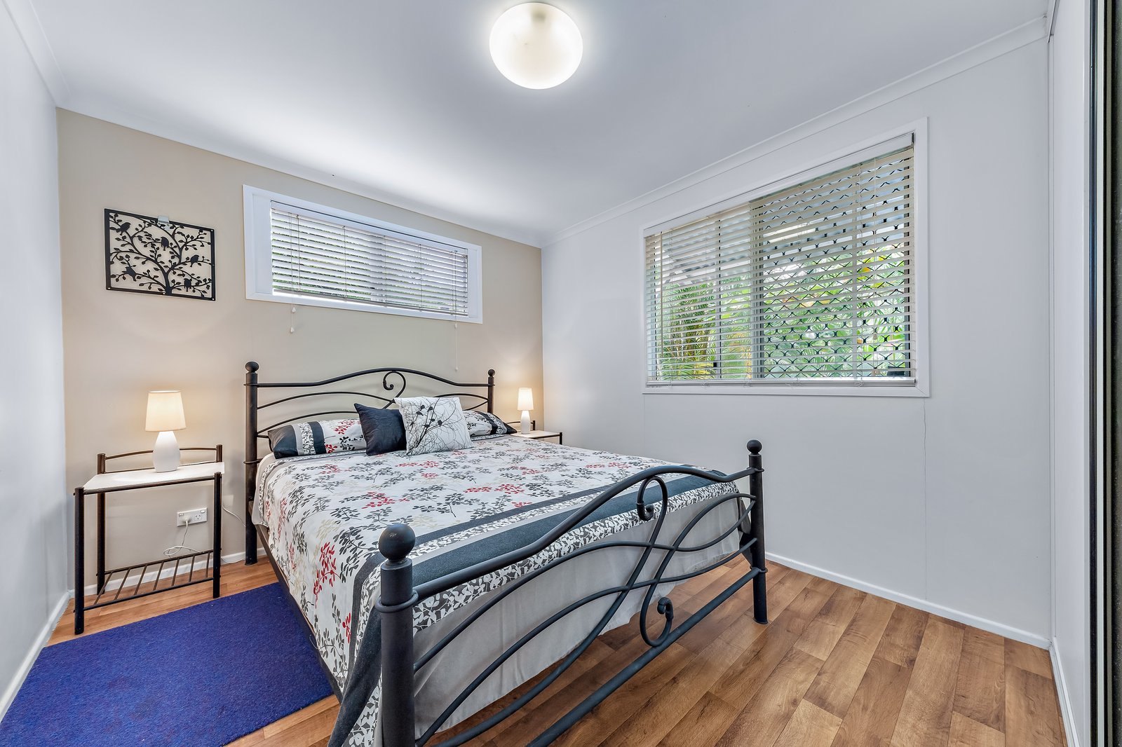 2 South Molle Blvd  CANNONVALE 17